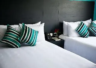 Hotel V10 신데 델 카르멘