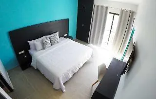Hotel V10 신데 델 카르멘