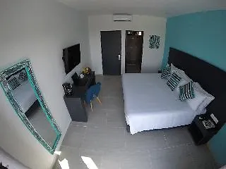 Hotel V10 신데 델 카르멘